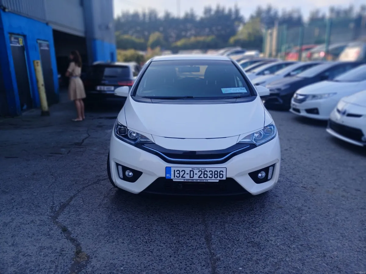 2013 Honda Fit Hybrid Automatic / Sports spec - Image 2