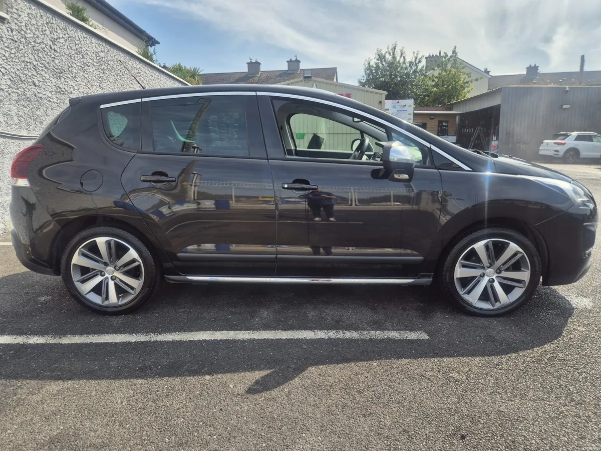 Stunning Peugeot 3008 2017 WARRANTY - Image 4