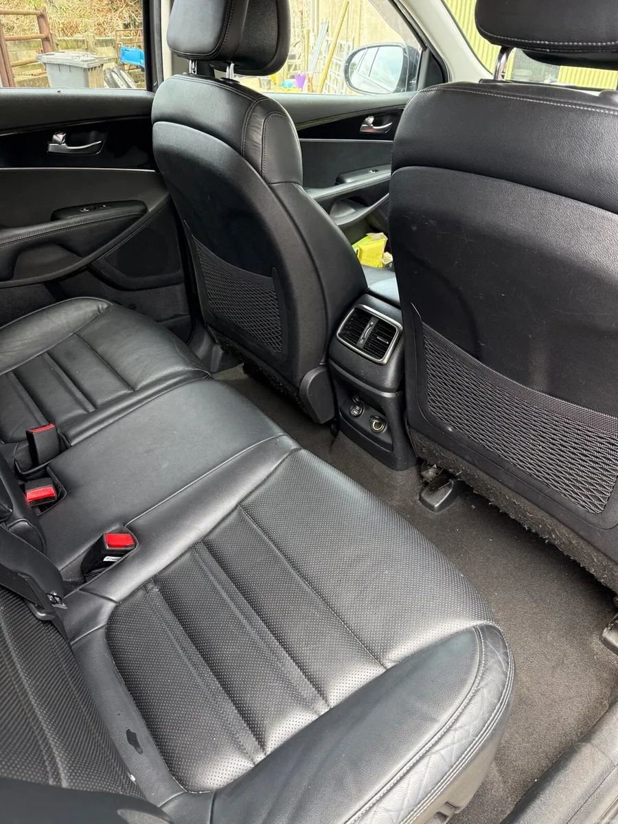 Kia Sorento - Image 3