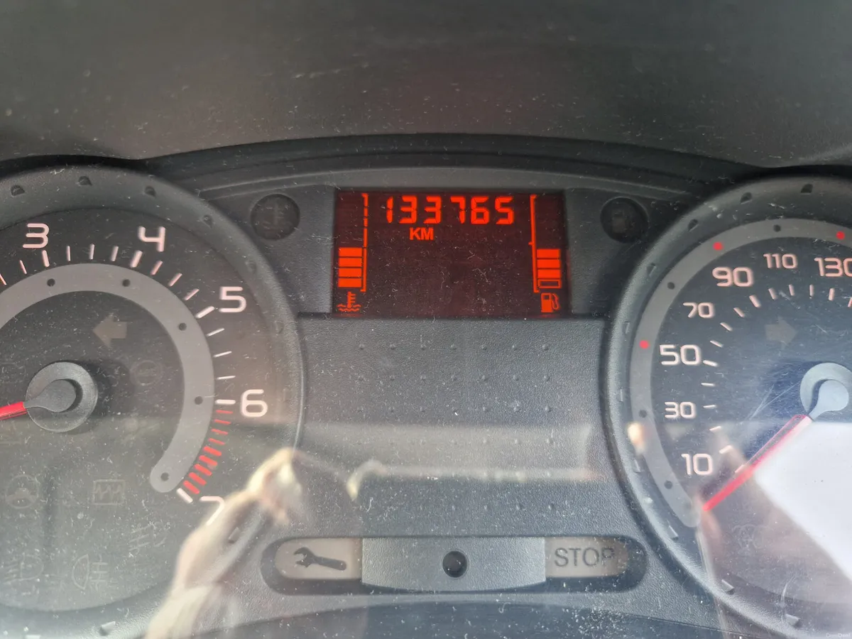 Renault Clio 1.2 Petrol 2006 - Image 4