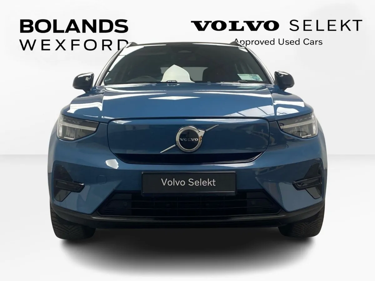 Volvo XC40 2 Year Volvo selekt warranty BEV Core e - Image 2