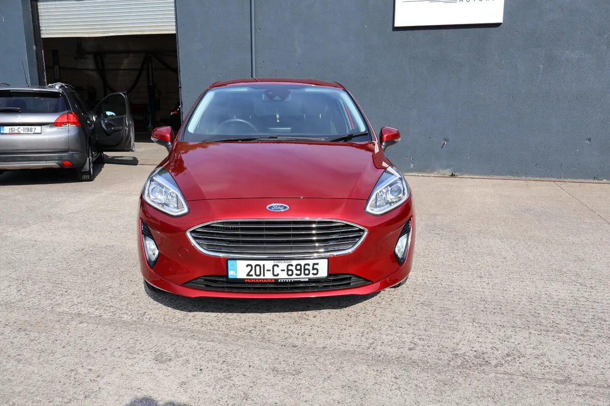 Ford Fiesta Titanium 1 Owner 33,000km  'As New' - Image 4