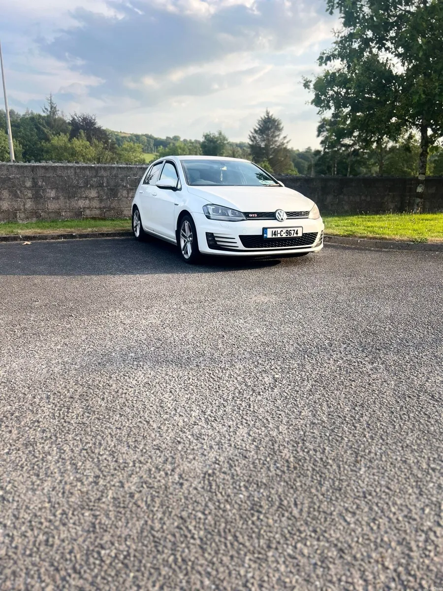 Volkswagen Golf 2.0 GTD 184 BHP - Image 2