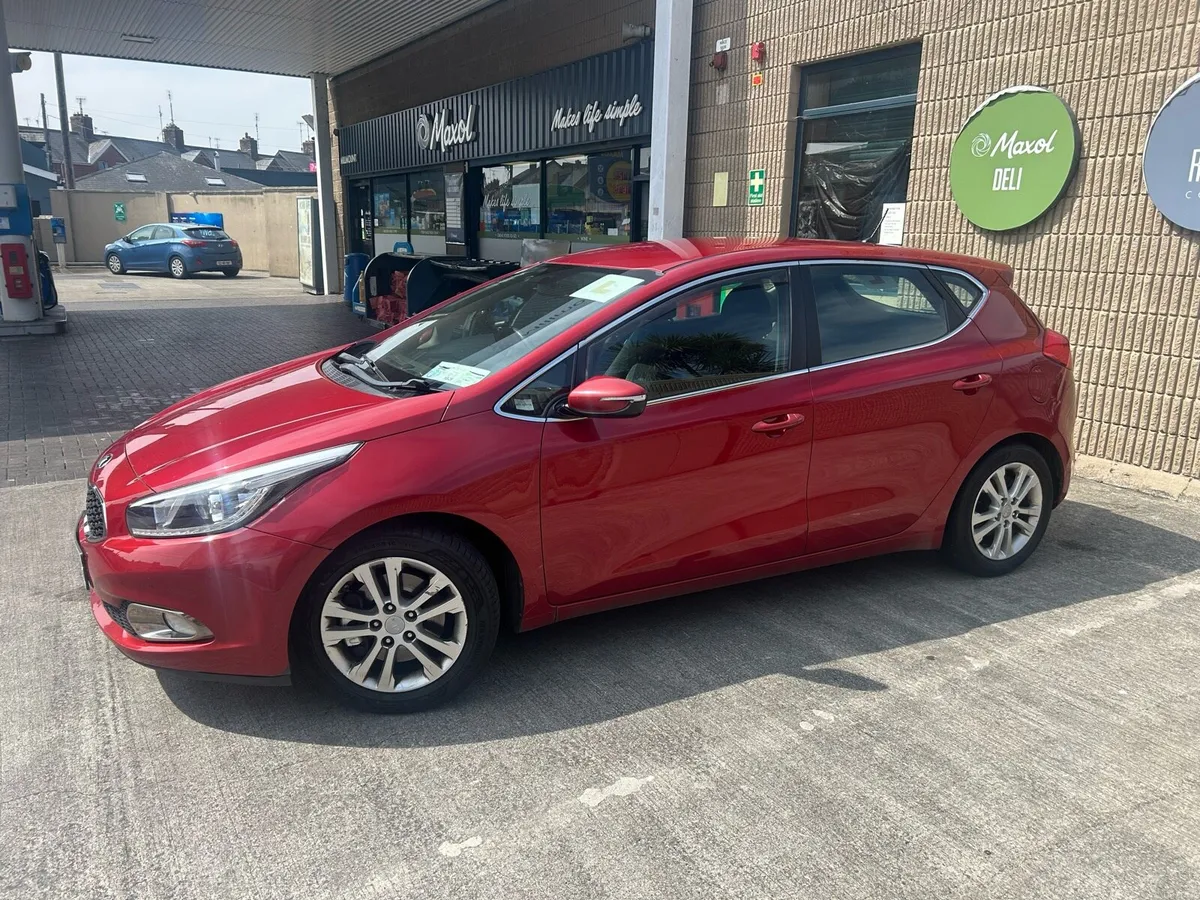 Kia Ceed 2015. NCT June 2027 - Image 2