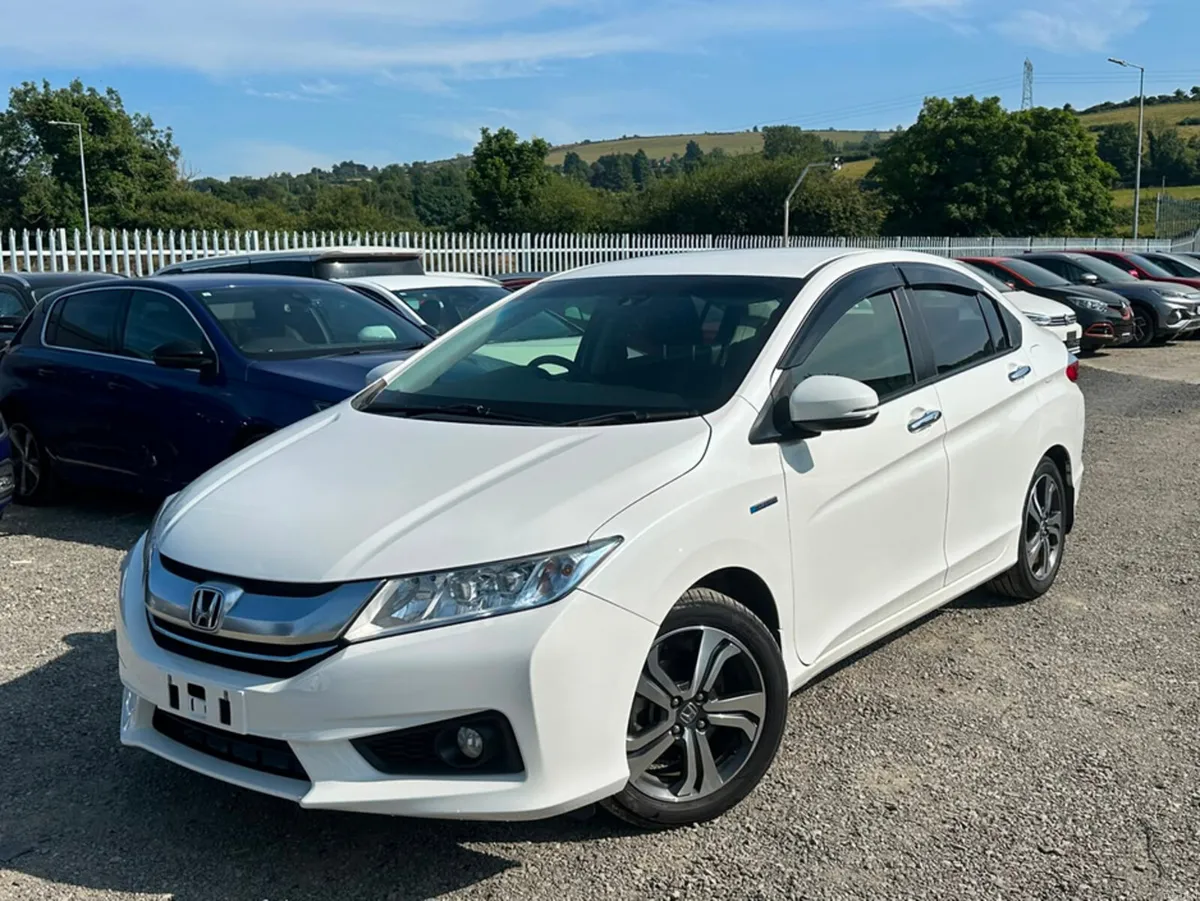 Honda Grace 1.5L Petrol HYBRID Auto - Low mileage - Image 3
