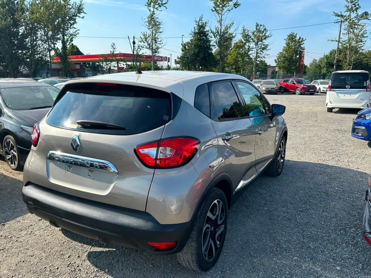 Renault Captur INTENSE 1.2L Petrol Automatic - CRU - Image 6