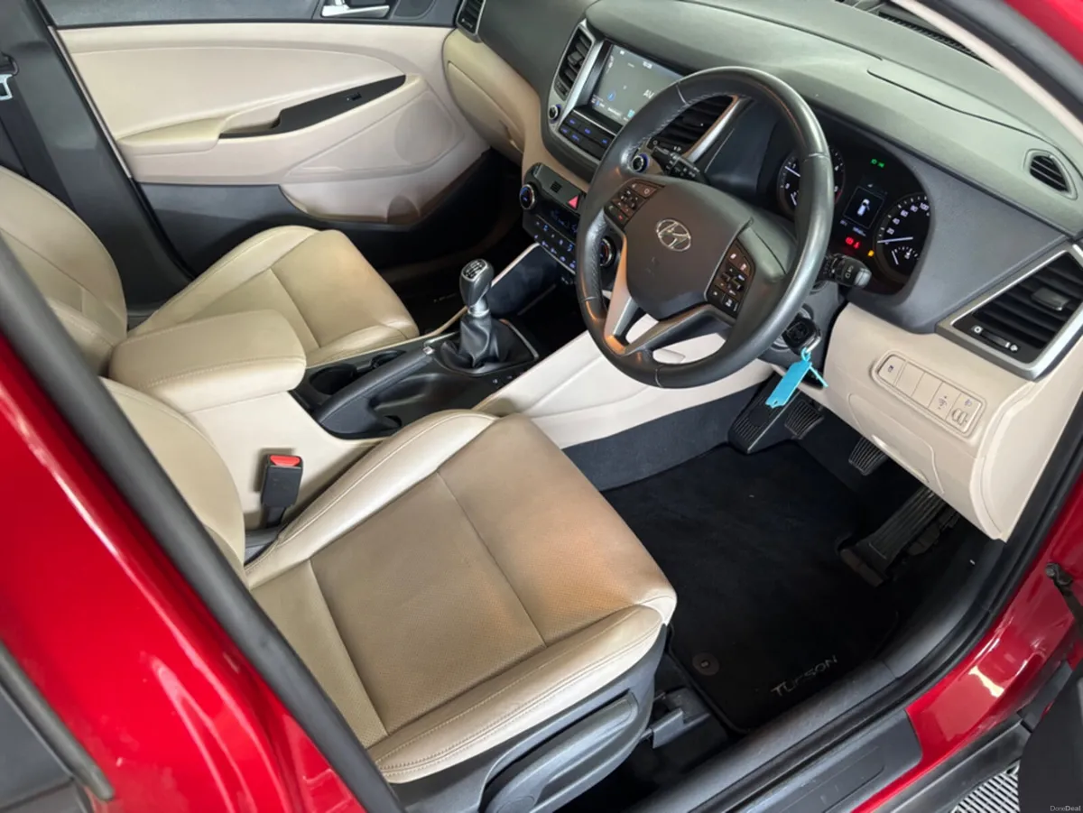 Hyundai Tucson HYUNDAI TUCSON EXECUTIVE 1.7 5DR*CR - Image 5