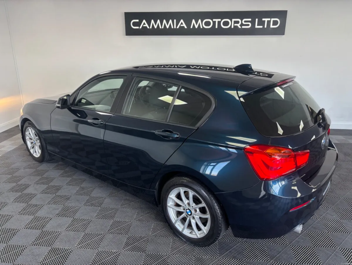 BMW 1-Series D EFFICIENCY DYNAMICS PLUS 5DR - Image 3