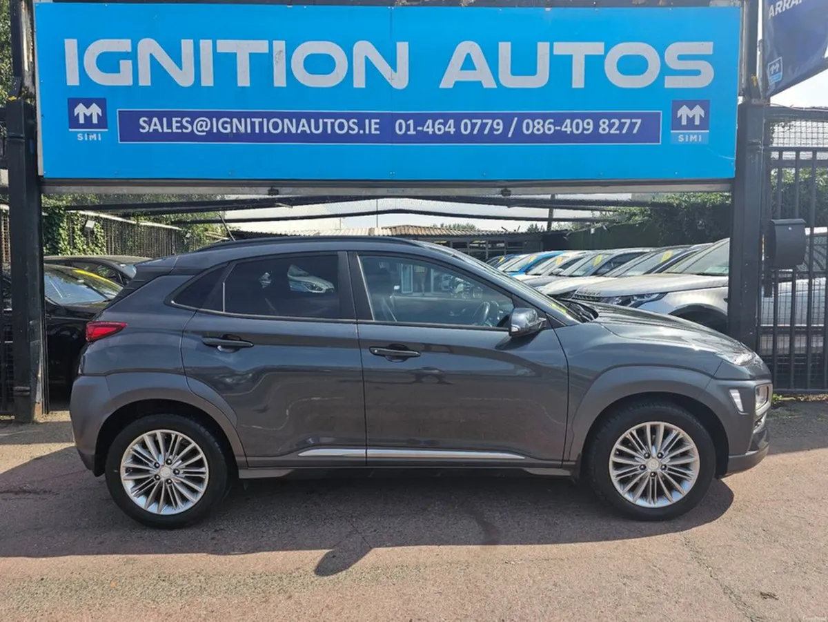 Hyundai KONA 1.0 PETROL, EXECUTIVE MODEL, LOW MILE - Image 2