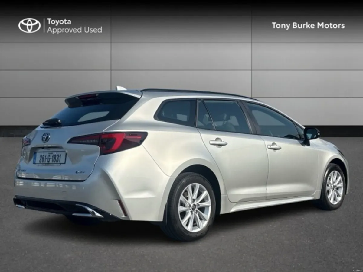 Toyota Corolla Tourer/Estate – LUNA - 1.8 Hy - Image 2