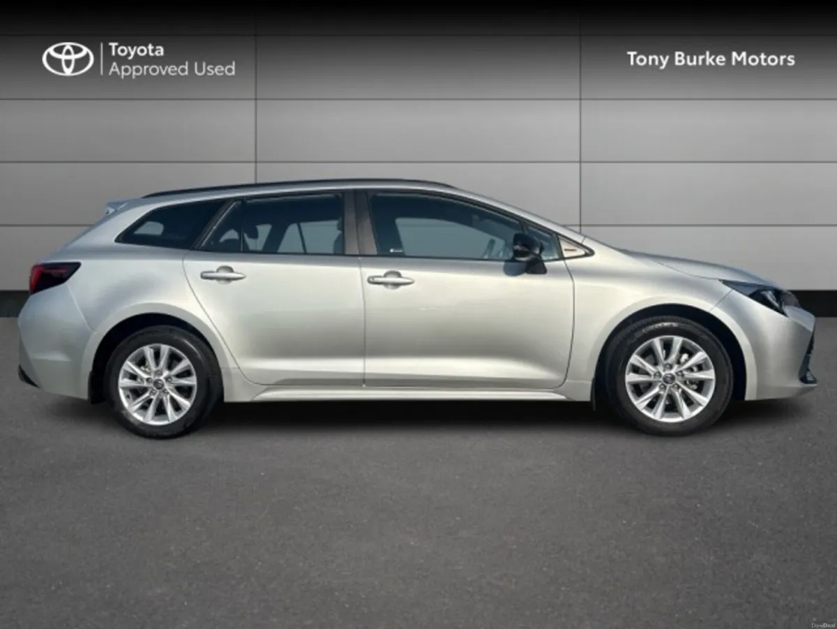 Toyota Corolla Tourer/Estate – LUNA - 1.8 Hy - Image 3