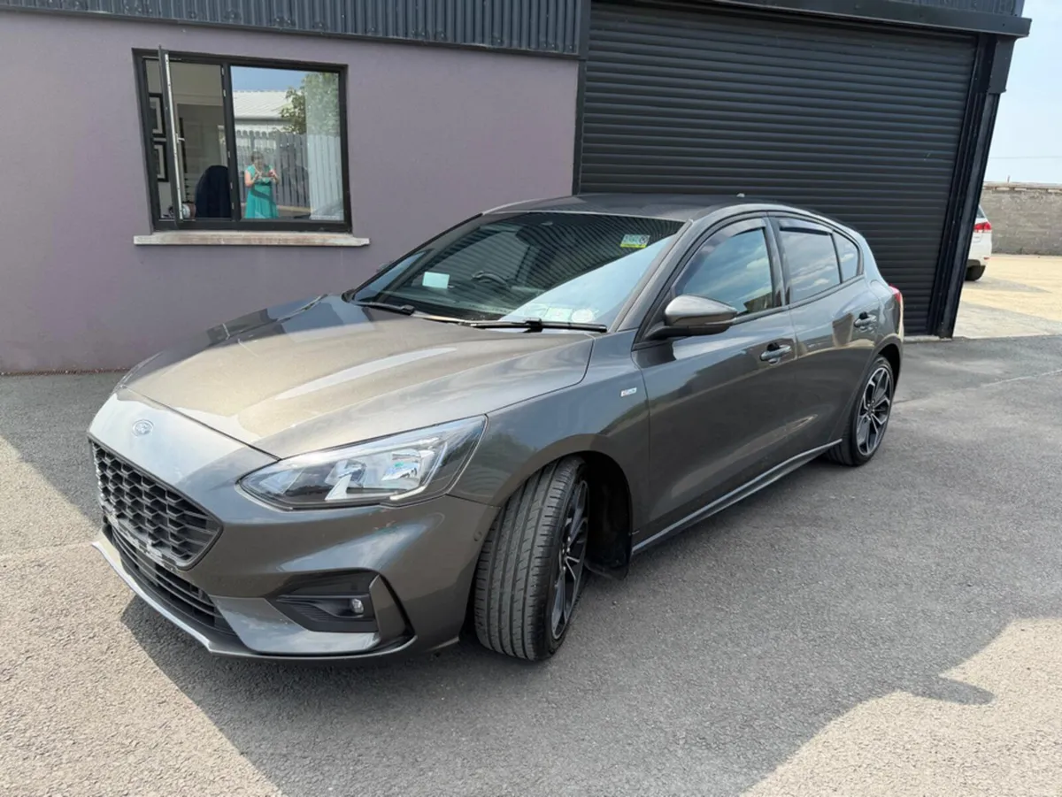 Ford Focus 1.5 TDCI ST-LINE X 120PS - Image 1