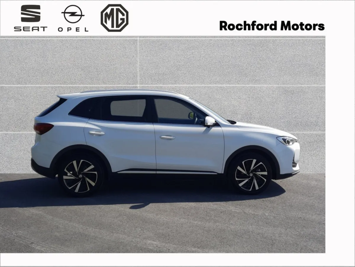 MG ZS EXCLUSIVE HEV 5DR AUTO - Image 3