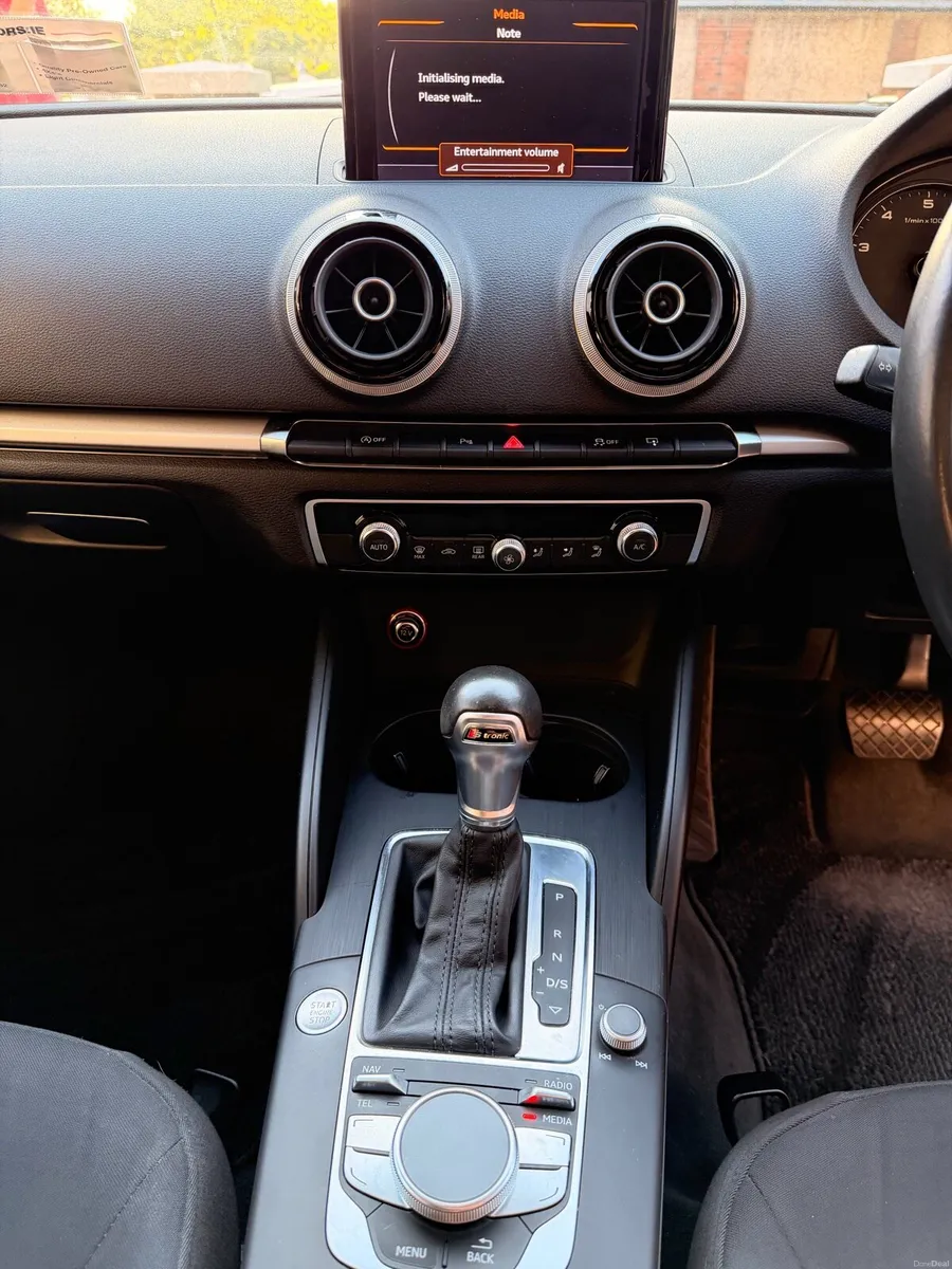 car - Image 6