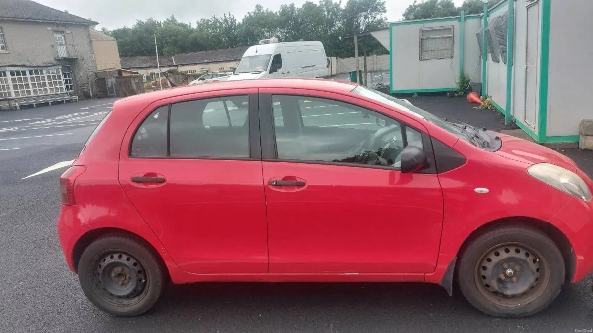 Toyota Yaris 2008 - Image 5