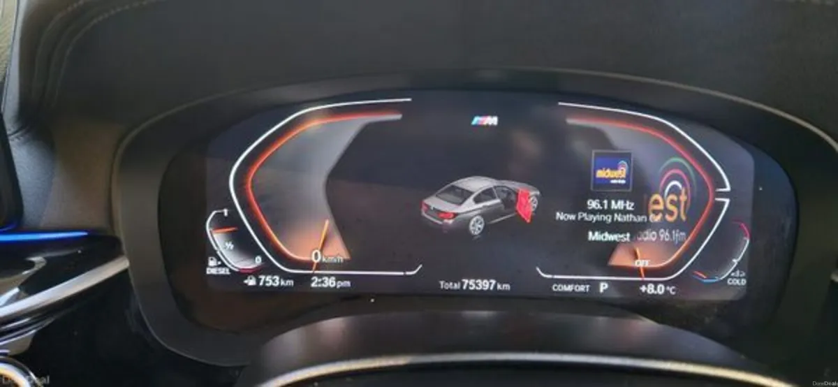 BMW 5-Series 2023 520d M Sport - Image 3