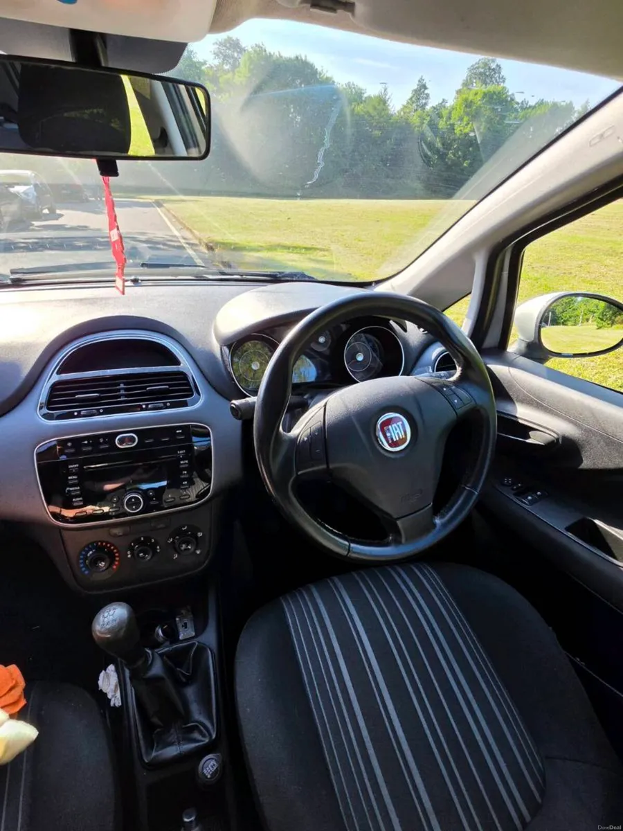 Fiat Punto Evo Diesel - Image 4