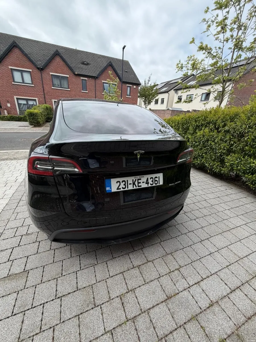 Tesla Model Y Long Range AWD Dual Motor - Image 2