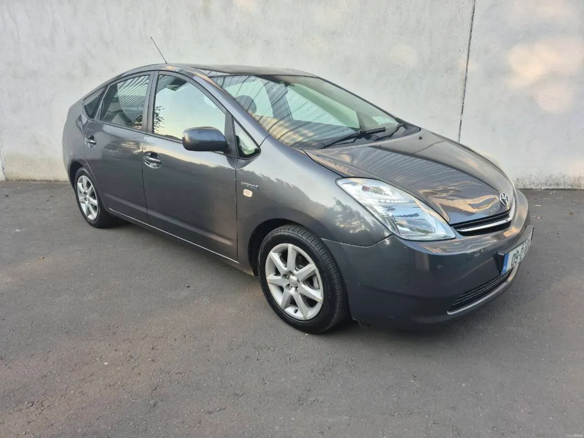 TOYOTA PRIUS 1.5L HYBRID AUTOMATIC**15 MONTHS NCT* - Image 1