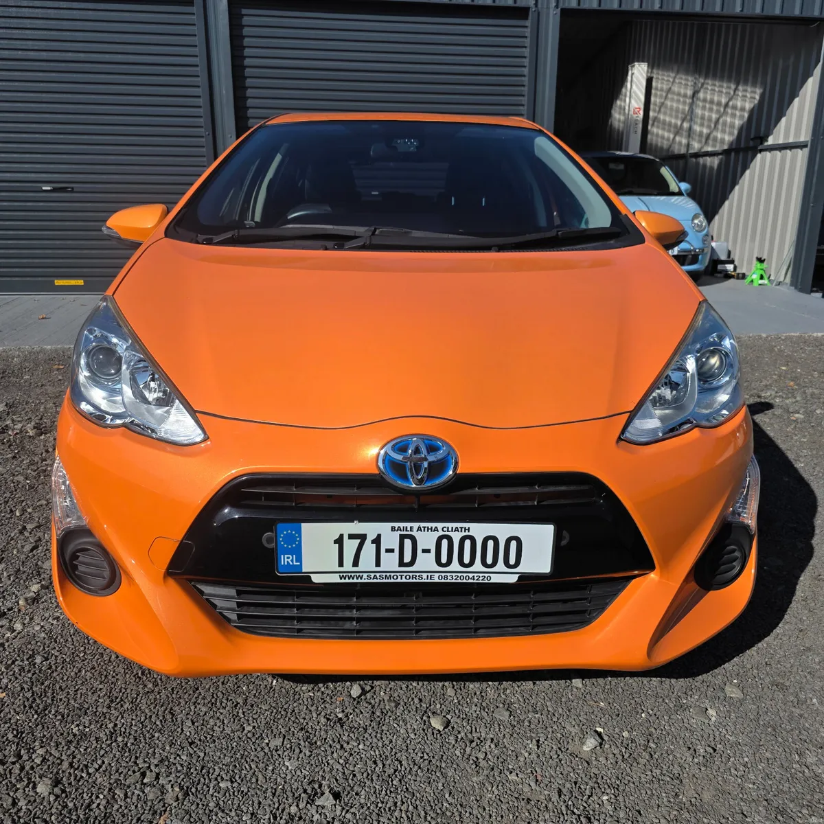 Toyota Aqua Hybrid Automatic 2017 Low Miles - Image 2