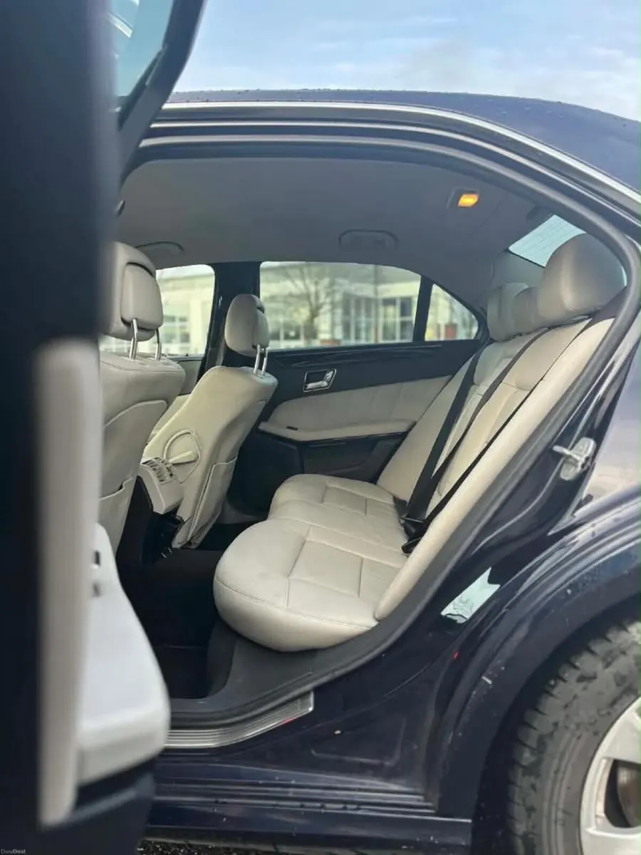 Mercedes-Benz E350 - Image 4