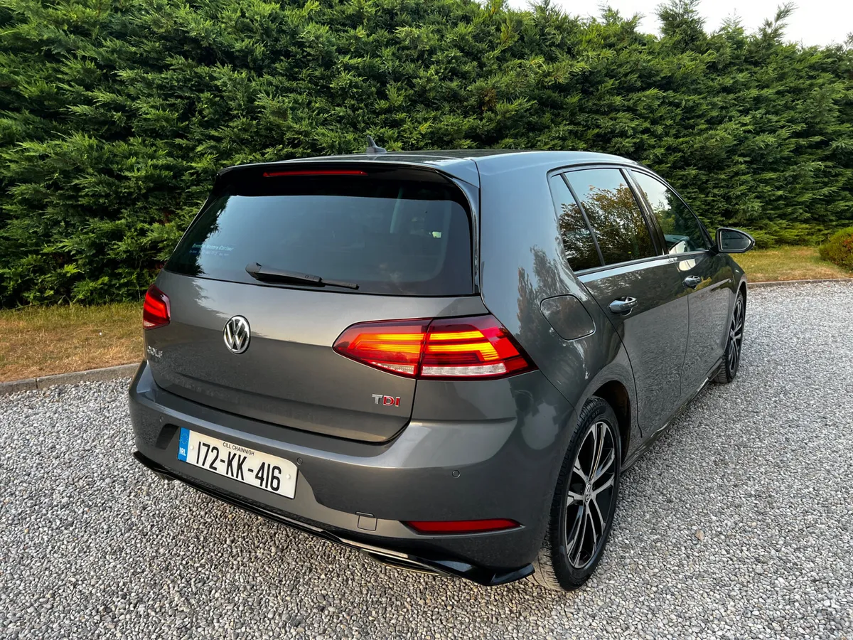 2017 Volkswagen Golf 1.6 TDI Highline R Line - Image 2