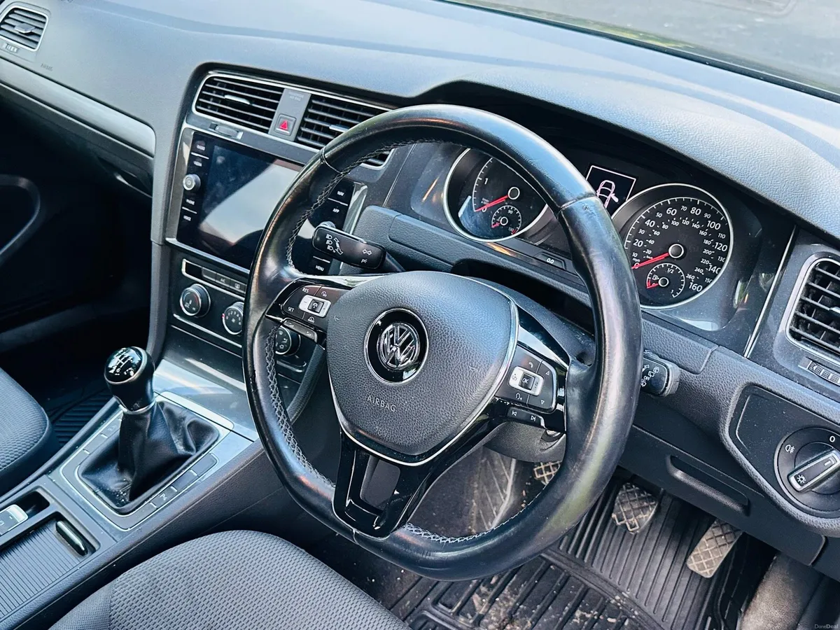 VW GOLF 2018 Mk 7.5 low Millage - Image 3