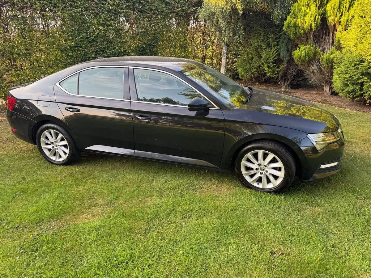#####2022  Skoda Superb  Auto ##### - Image 3