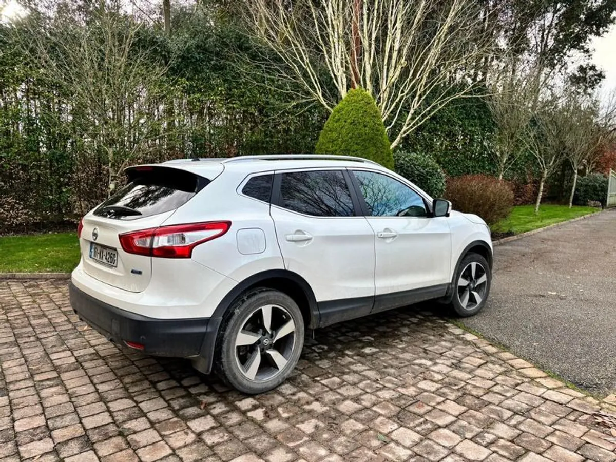 2016 Nissan Qashqai 1.5 dCi N-TEC+ 110PS 6-Speed Manual. - Image 2
