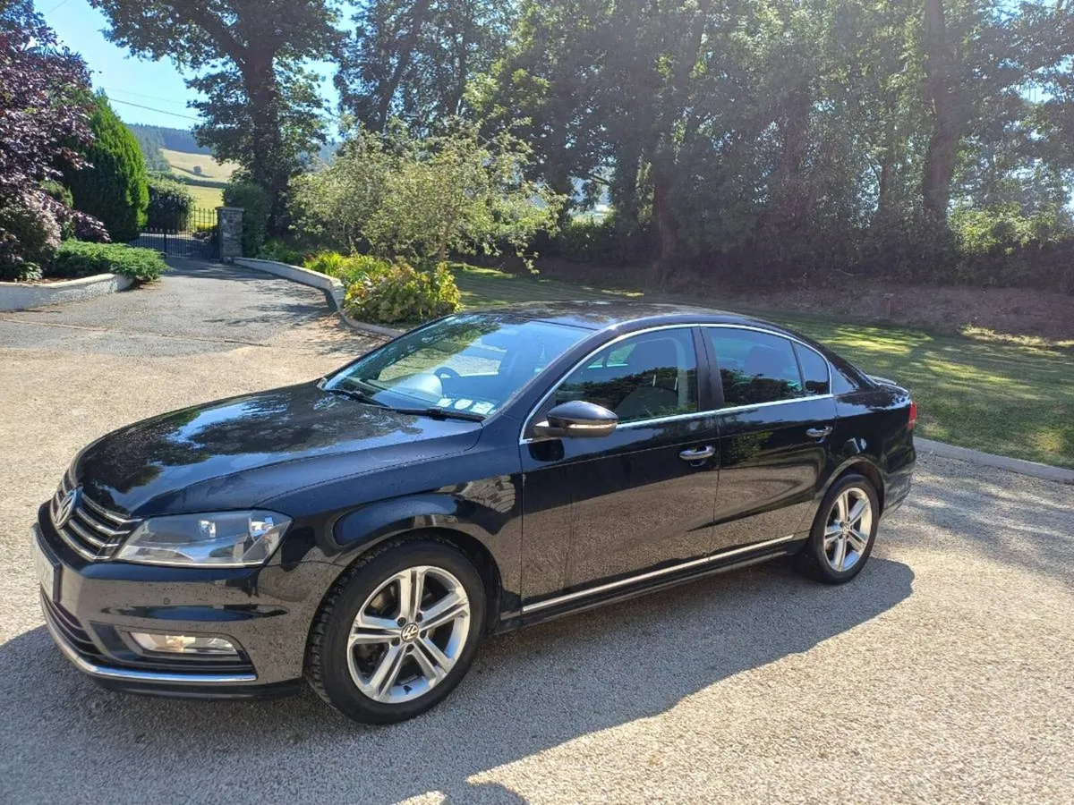 VW Passat 1.6 Diesel R Line - Image 2