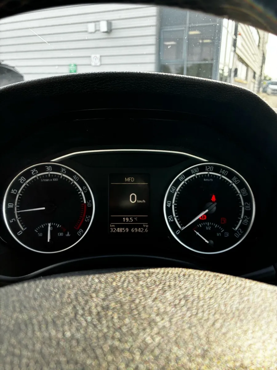 2011 Skoda Octavia VRS - Image 6