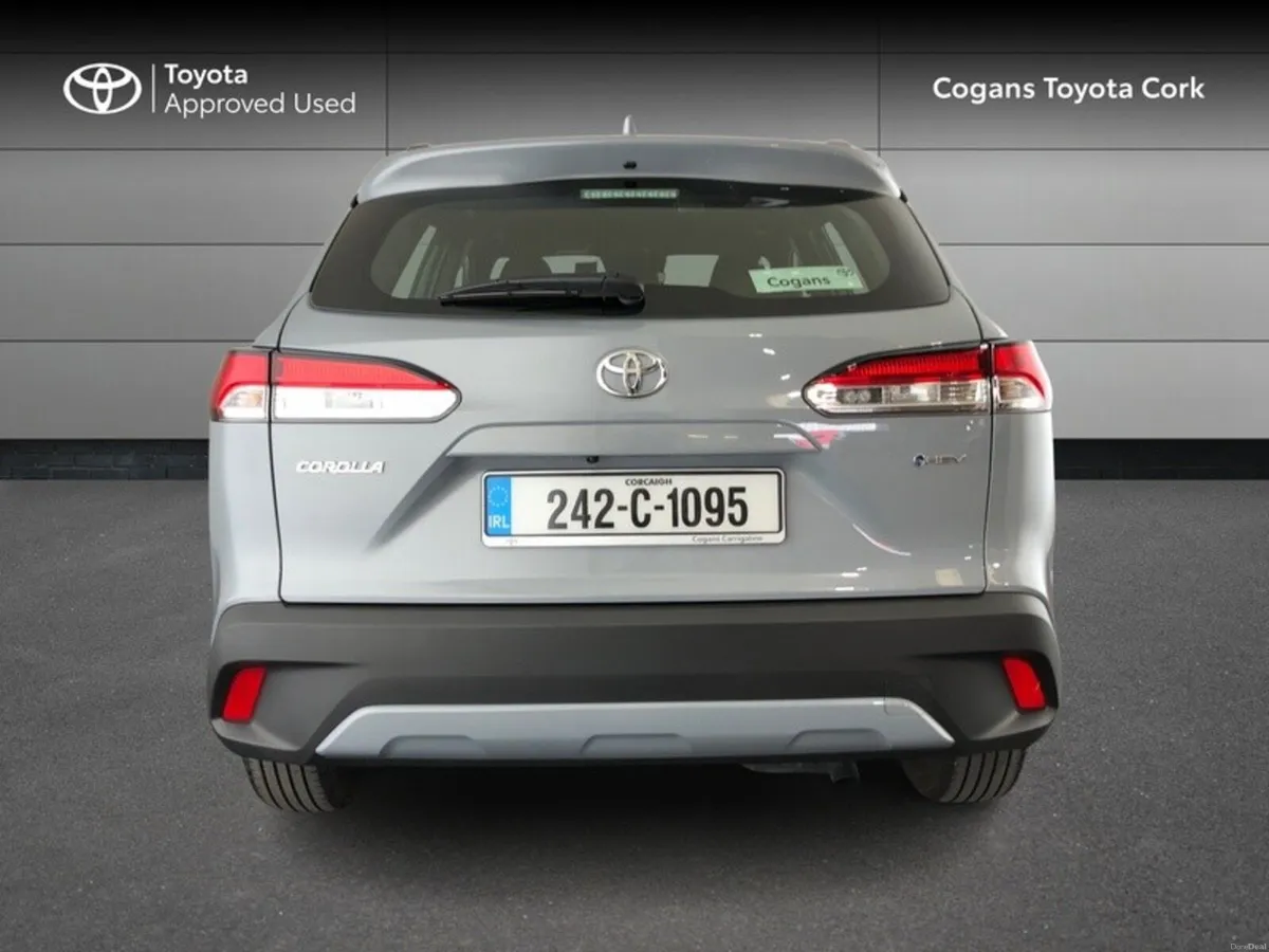 Toyota Corolla Cross COROLLA CROSS 1.8 LUNA - Image 4