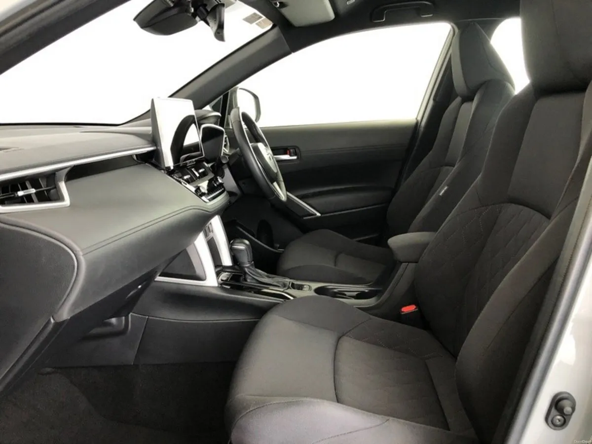 Toyota Corolla Cross COROLLA CROSS 1.8 LUNA - Image 6