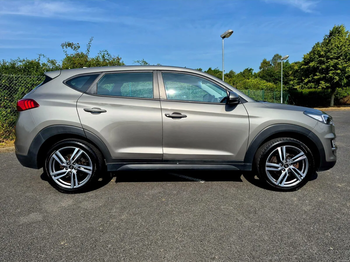 2019  HYUNDAI TUCSON 1.6 COMFORT LOW MILES - Image 4