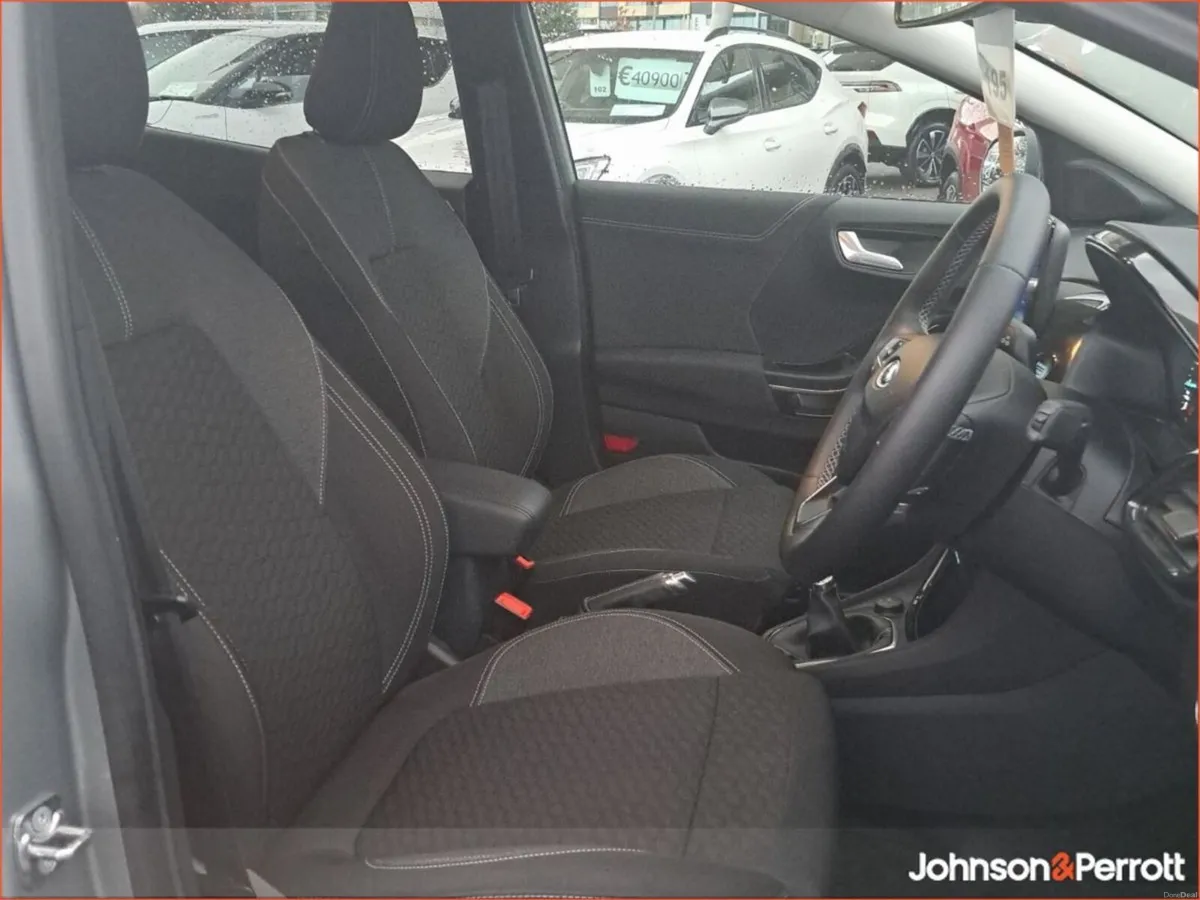 Ford Puma TINY MILEAGE! 1.0L EcoBoost Hybrid 125PS - Image 3