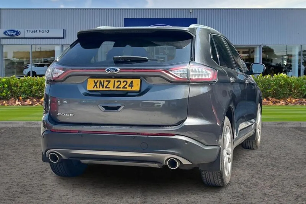 Ford Edge Titanium - Image 4