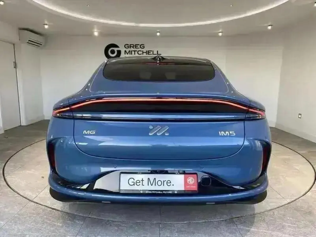 MG MG5 300kW Long Range 100kWh 5dr Auto - Image 6