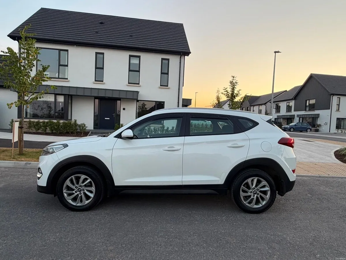 2016 Hyundai Tucson - Image 3