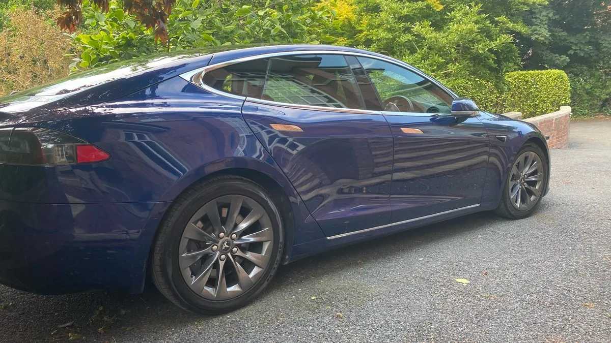 Tesla Model S 2017 - Image 4