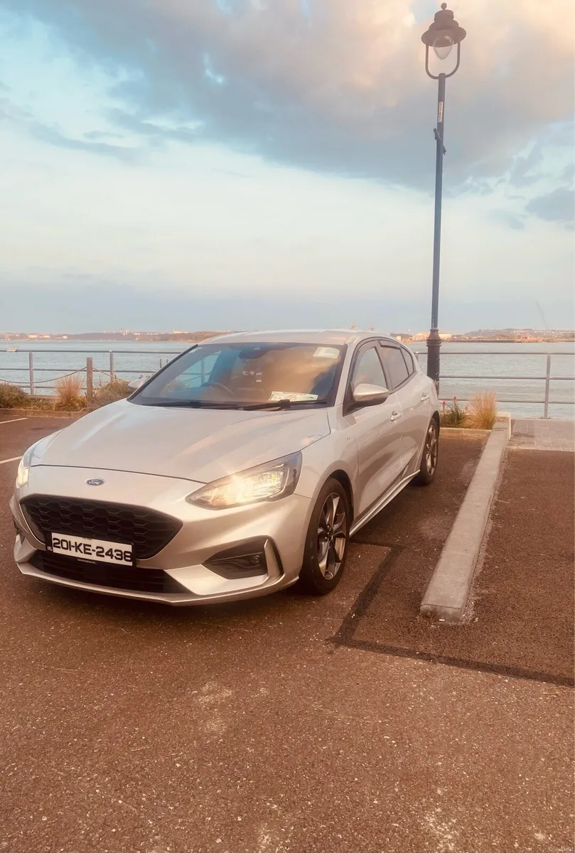 Ford Focus St-line 5D 1.5TD - Image 2