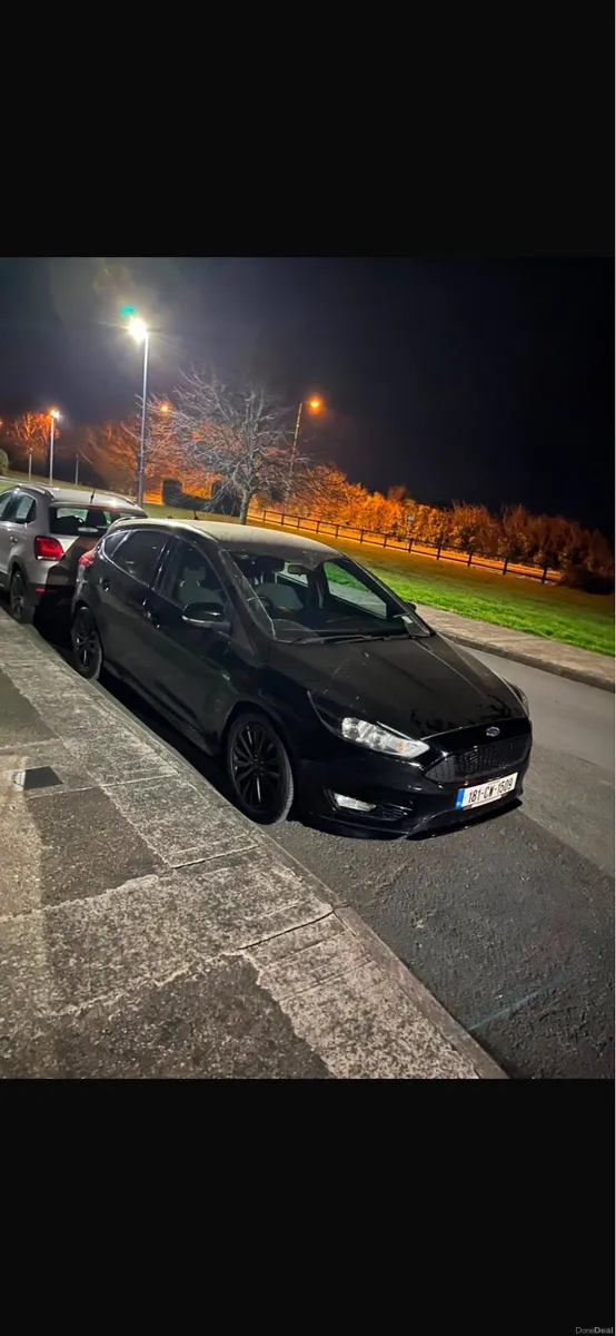 2018 Ford Focus ST LINE - Image 4