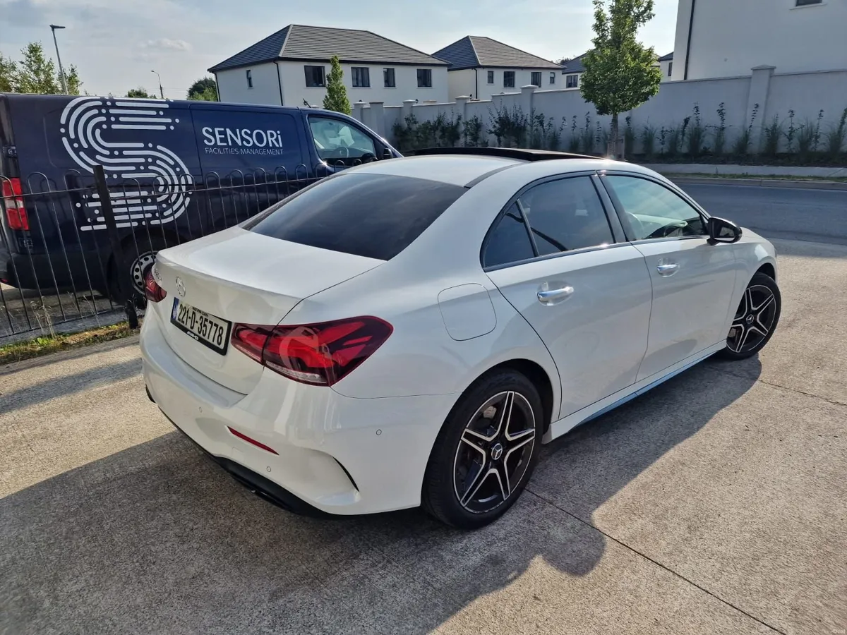 Mercedes-Benz A250e AMD Line Premium - Image 4