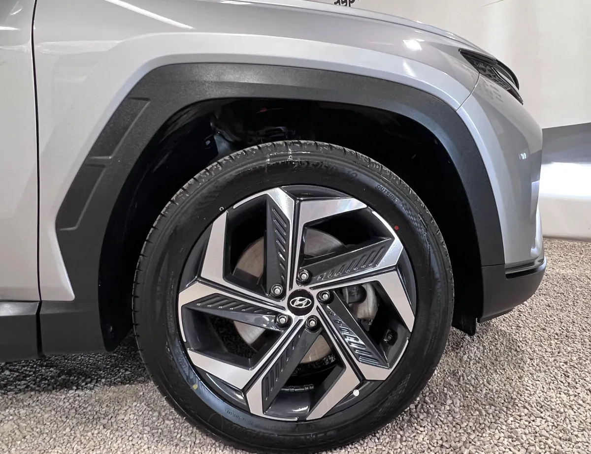 2023 Hyundai Tucson Executive Plus HEV Auto - Image 4