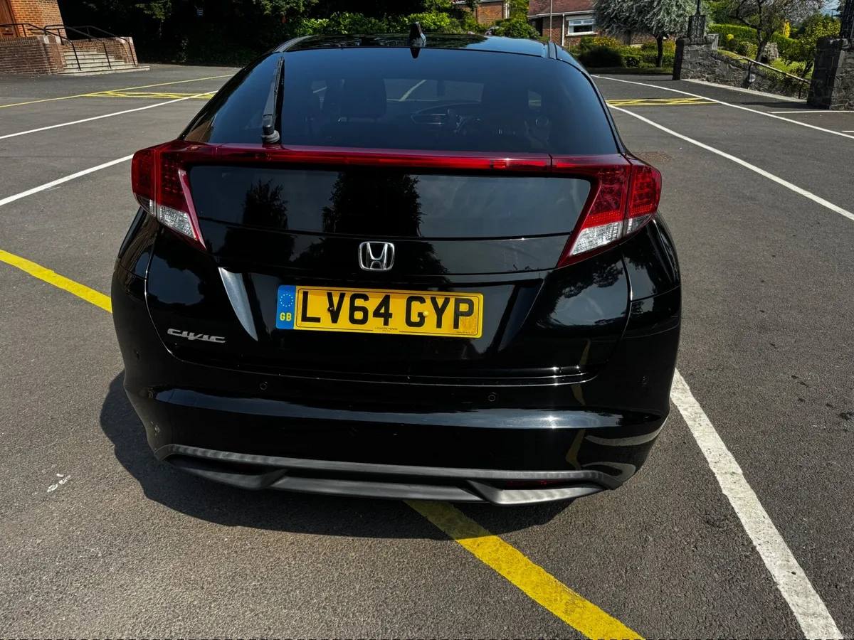 Honda Civic 2014 - Image 2