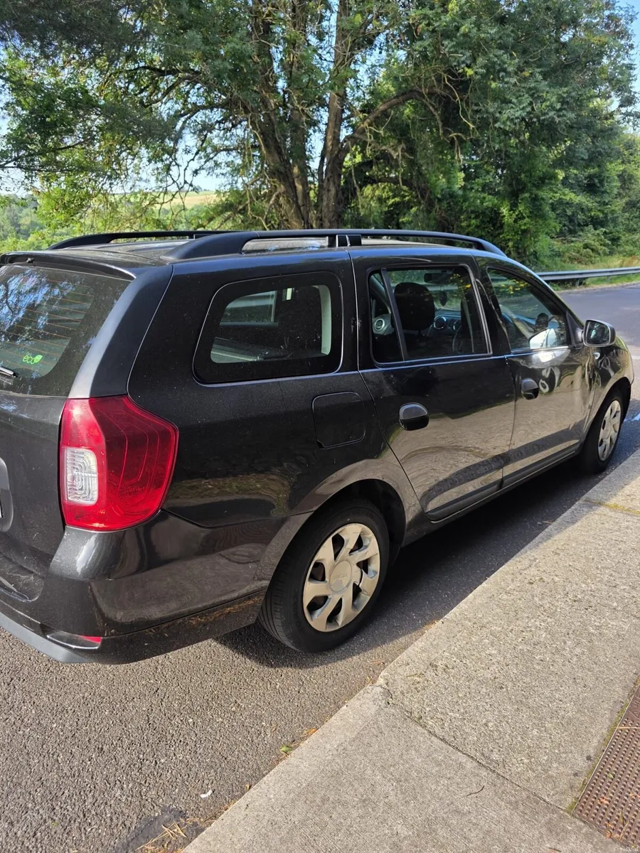 2015 Dacia Logan - Image 2