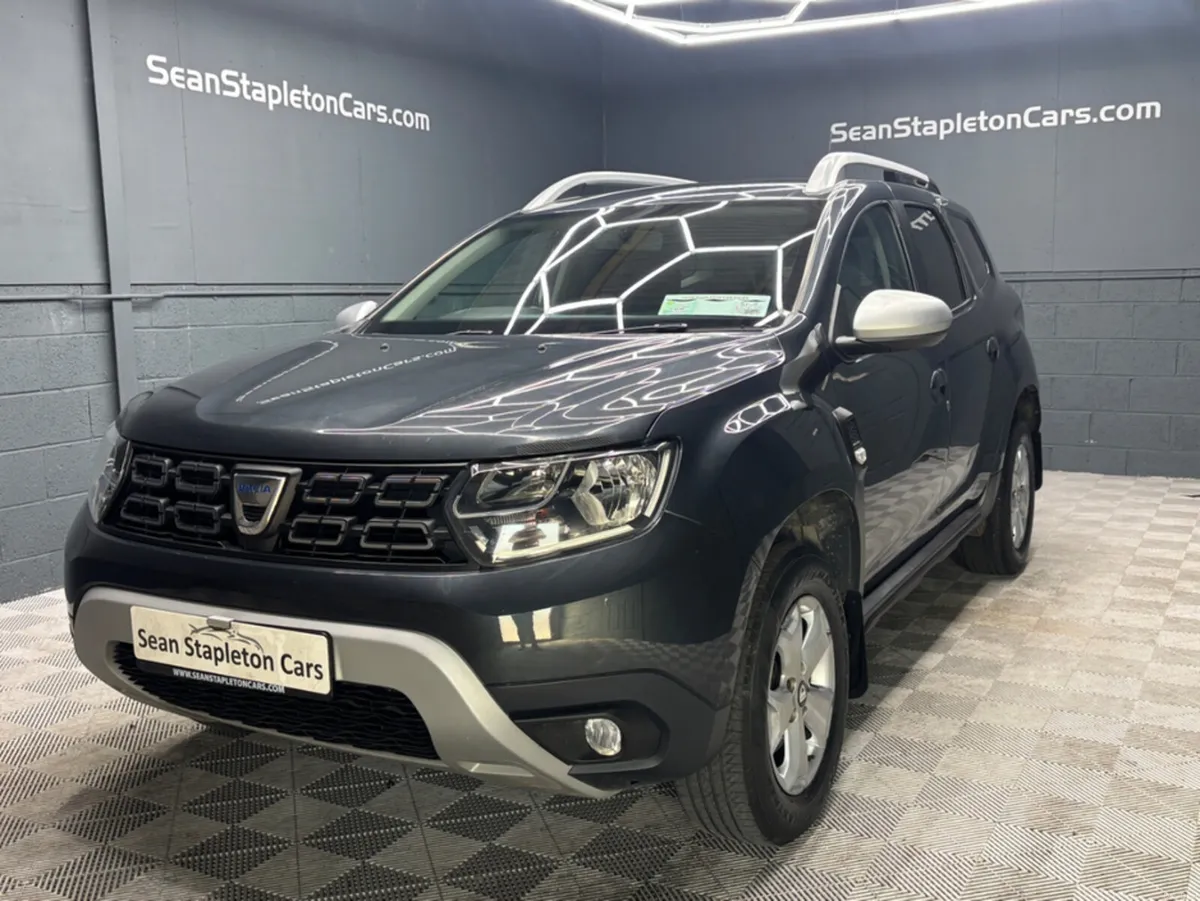 Dacia Duster COMFORT BLUE DCI 115 MY 4DR - Image 2