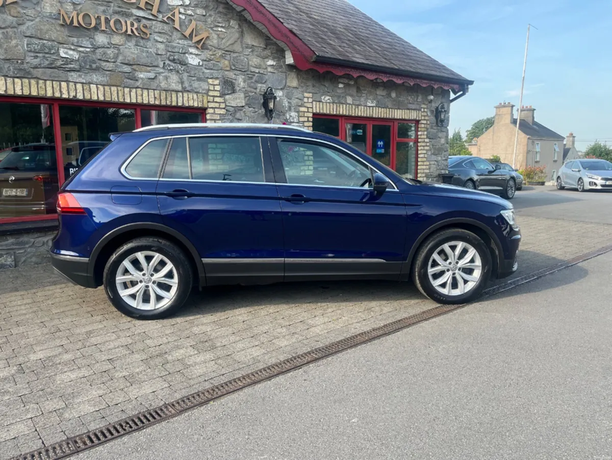 Volkswagen Tiguan HIGHLINE 2.0 TDI MANUAL 6SPEED F - Image 5