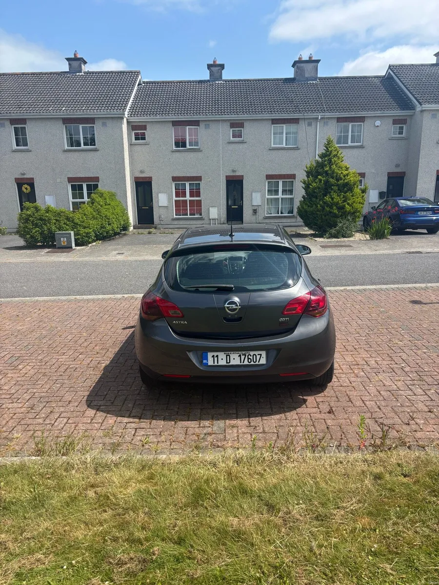 Opel Astra - Image 2