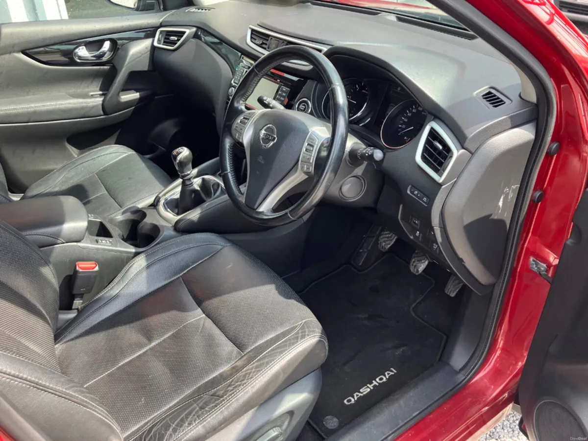 Nissan Qashqai 1.5 SV PREMIUM E6 4DR DSL - Image 6