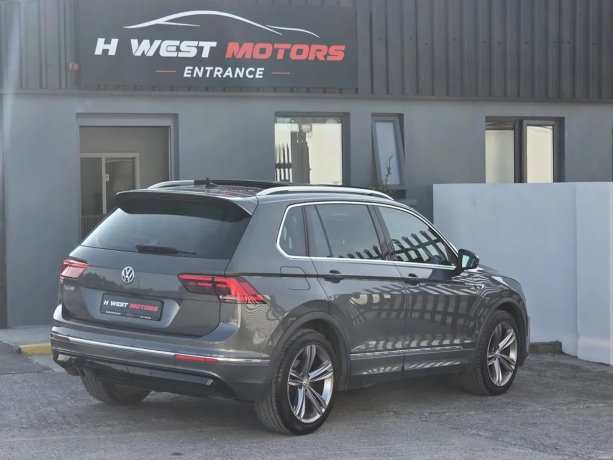 Volkswagen Tiguan R-LINE 2.0 TDI MANUAL 6SPEED FWD - Image 2